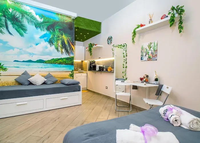 Tropical Holiday House